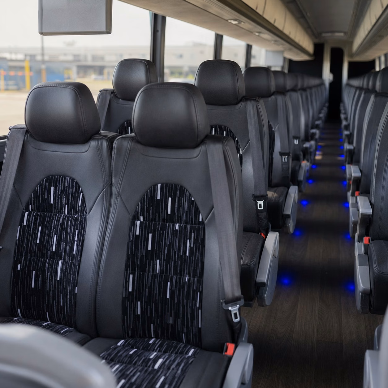 charter buses for lexington wedding guests traveling from out of state
