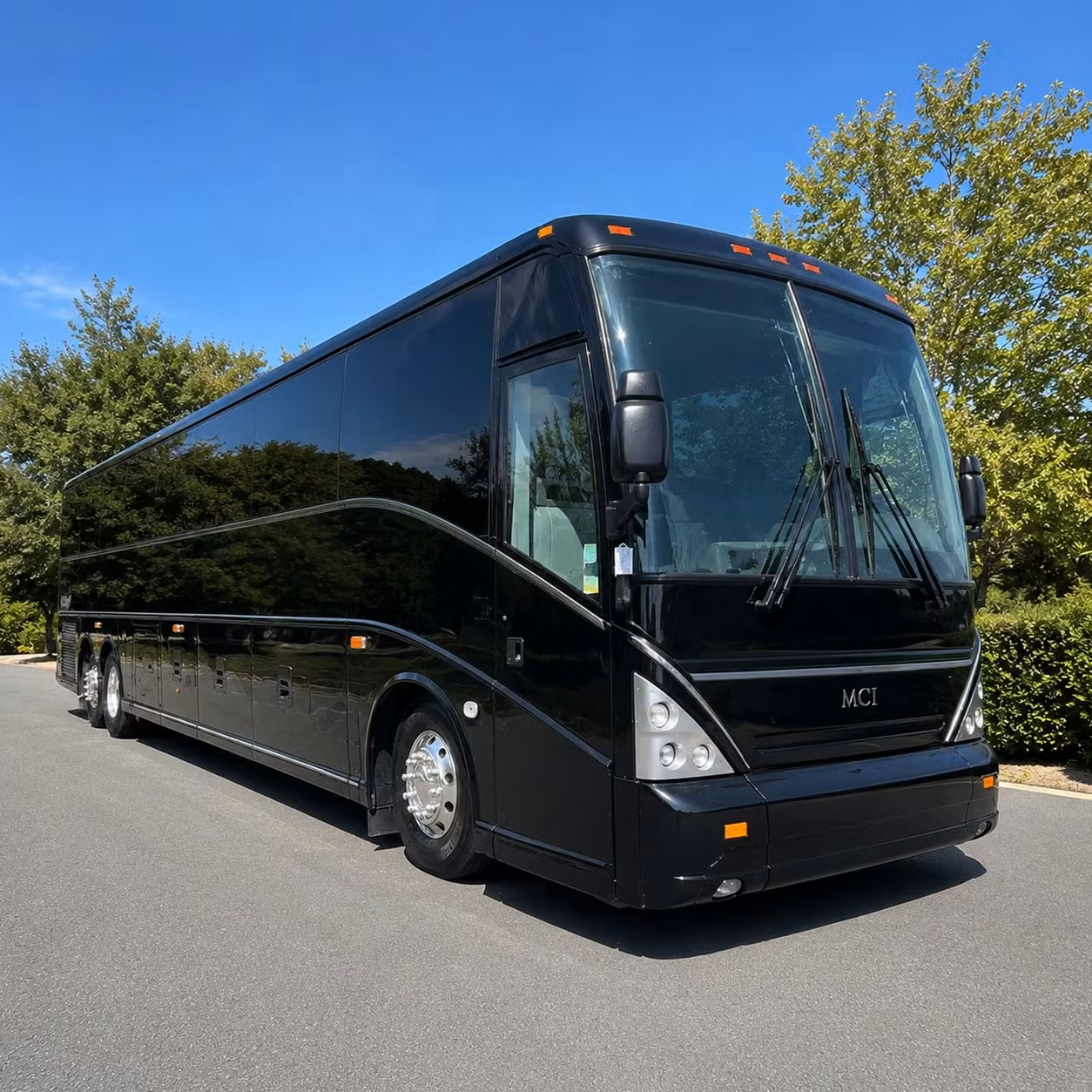 charterbusrentallexington com makes employee commuter shuttles in lexington simple