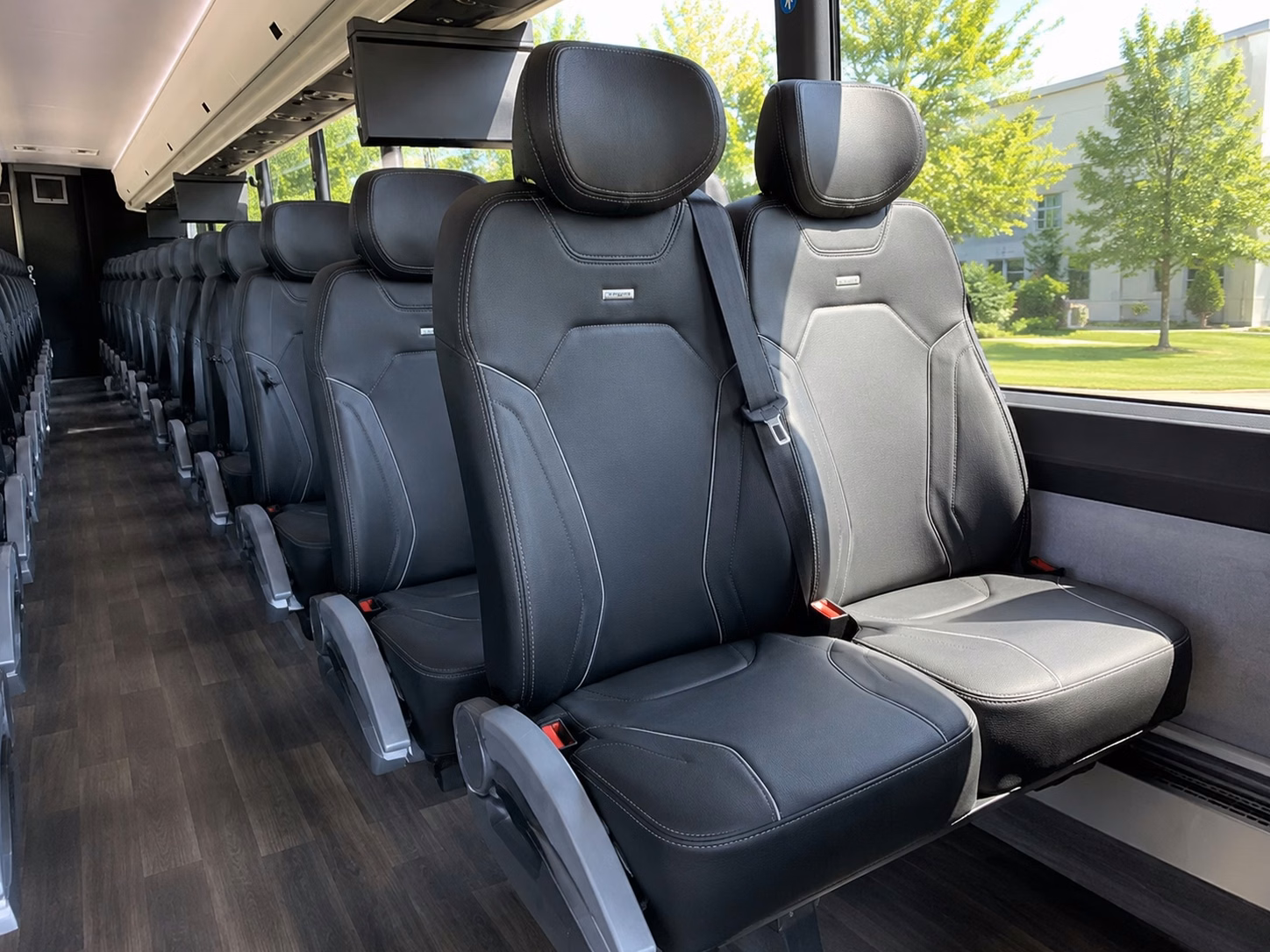 kentucky horse park keeneland race course group shuttle transportation
