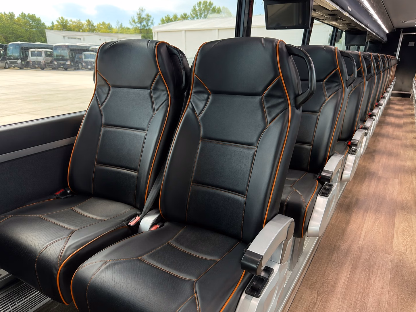 minibuses in lexington are the smart pick for smaller prom groups